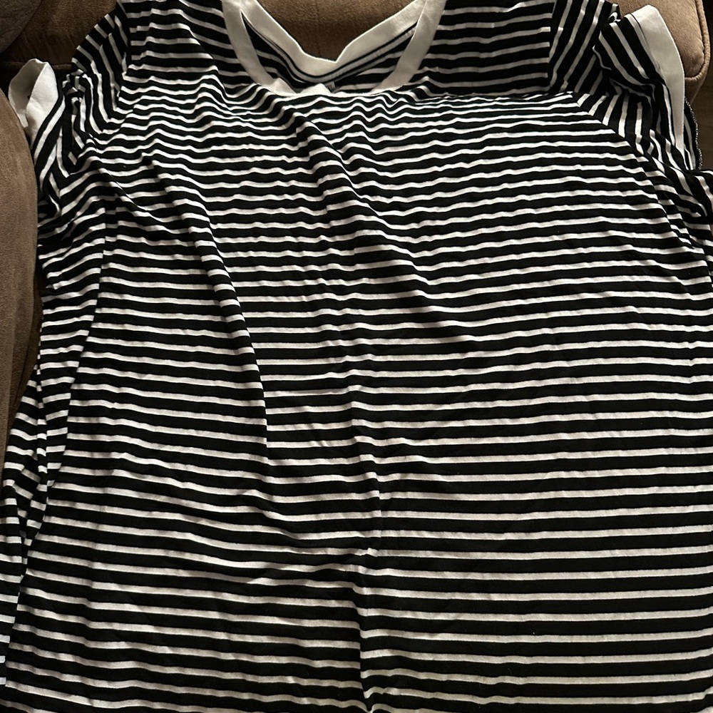 Avenue Black and White Striped Top